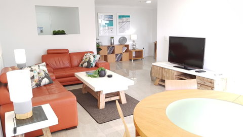 Surfers Chalet - Accommodation Gold Coast 16
