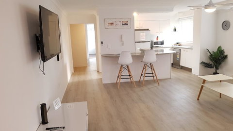 Surfers Chalet - Accommodation Gold Coast 10