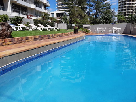 Surfers Chalet - Accommodation Gold Coast 7