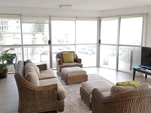 Surfers Chalet - Accommodation Gold Coast 32