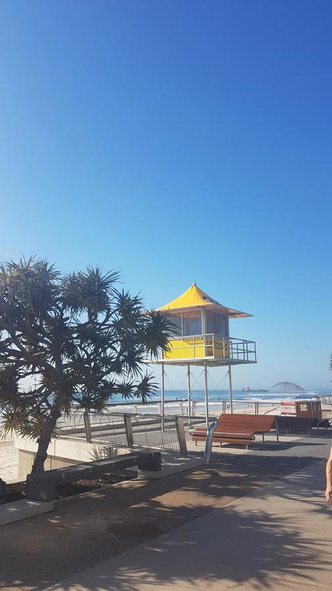 Circle Luxury Holidays - Accommodation Gold Coast 0