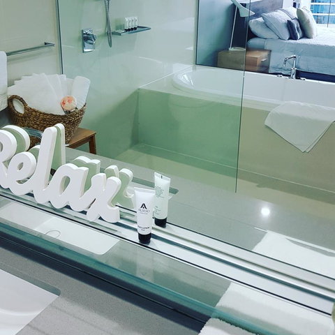 Circle Luxury Holidays - Accommodation Gold Coast 24