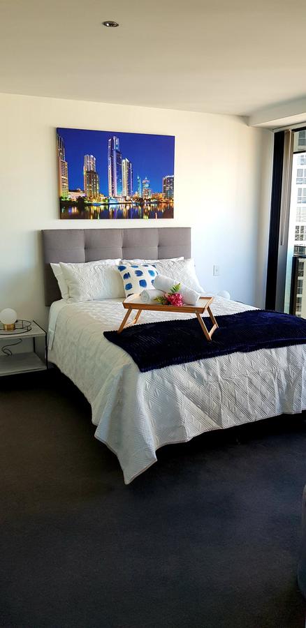 Circle Luxury Holidays - Accommodation Gold Coast 16