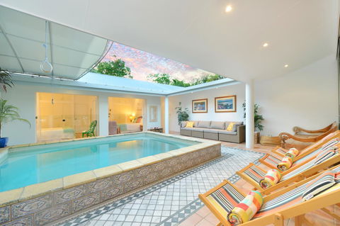 [ ANDY'S BEACH HOUSE ] - Accommodation Gold Coast 0