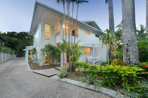 [ ANDY'S BEACH HOUSE ] - Accommodation Gold Coast 11