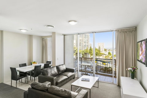 Mantra Towers Of Chevron - Accommodation Gold Coast 24