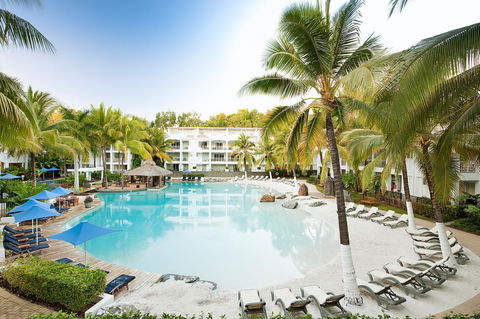 Palm Cove Paradise - Couples Spa Beach Getaway - Accommodation Gold Coast 1