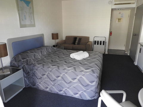 Dalby Manor Motor Inn - 1 Gold Coast 11