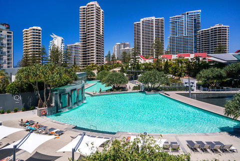Q1 Resort & Spa - Official - Accommodation Gold Coast 3