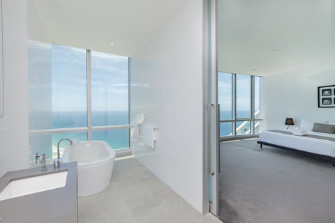Q1 Resort & Spa - Official - Accommodation Gold Coast 12