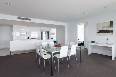 Q1 Resort & Spa - Official - Accommodation Gold Coast 36