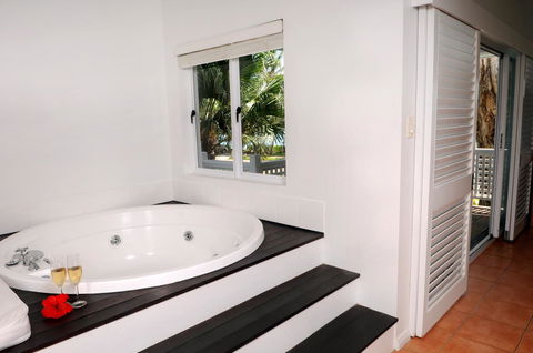 The Reef House Adults Retreat - Enjoy 28 Complimentary Inclusions - Accommodation Gold Coast 28