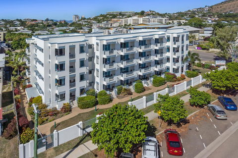 Madison Ocean Breeze Apartments - Gold Coast 4U 1