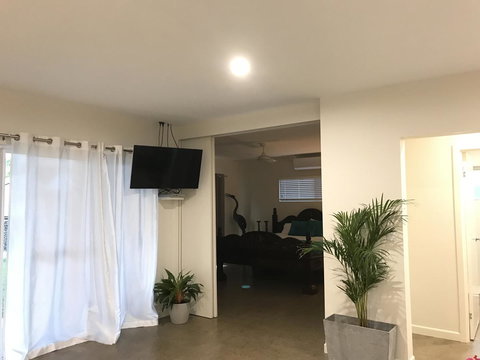 Whitsunday Luxury Homes - 1 Gold Coast 12