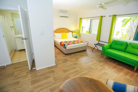 Port Douglas Motel - Accommodation Gold Coast 11