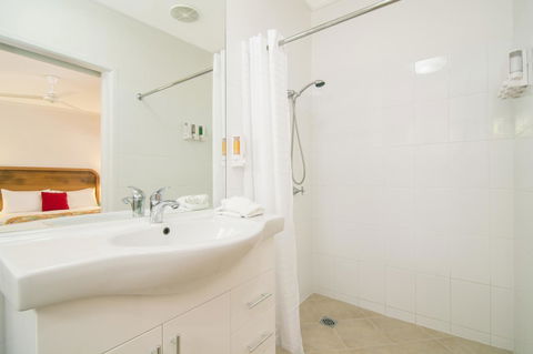 Port Douglas Motel - Accommodation Gold Coast 39