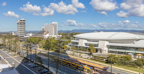 Qube Broadbeach - Gold Coast 4U 9