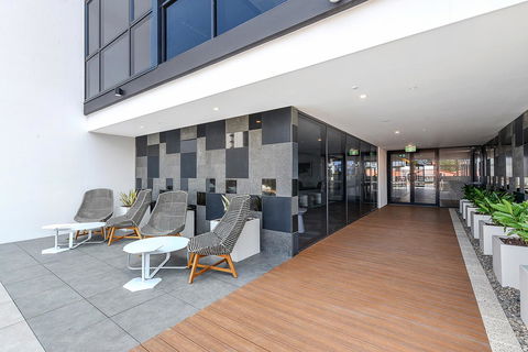 Qube Broadbeach - Gold Coast 4U 24