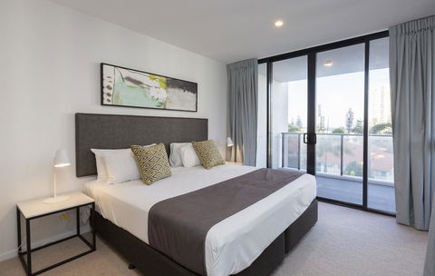 Qube Broadbeach - Gold Coast 4U 40