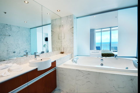 Reflections Tower Two - 1 Gold Coast 2