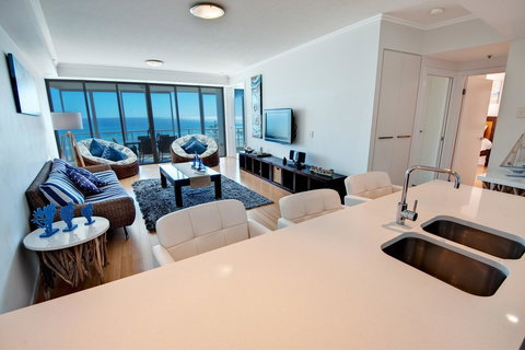 Reflections Tower Two - 1 Gold Coast 18