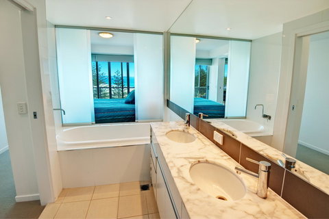 Reflections Tower Two - 1 Gold Coast 14