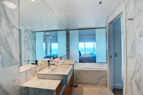 Reflections Tower Two - 1 Gold Coast 1