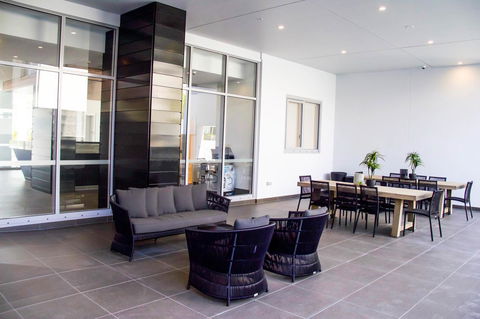 Synergy Broadbeach - Official - Gold Coast 4U 21