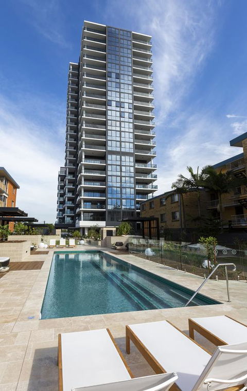 Boardwalk Burleigh Beach - Official - Gold Coast 4U 0