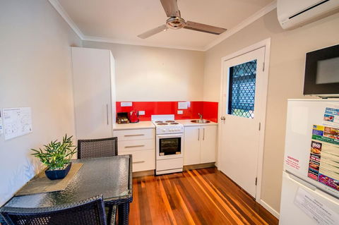 Airlie Apartments - 1 Gold Coast 18