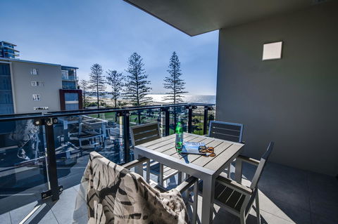 Iconic Kirra Beach Resort - Gold Coast 4U 13