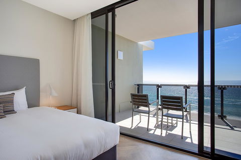 Iconic Kirra Beach Resort - Gold Coast 4U 35