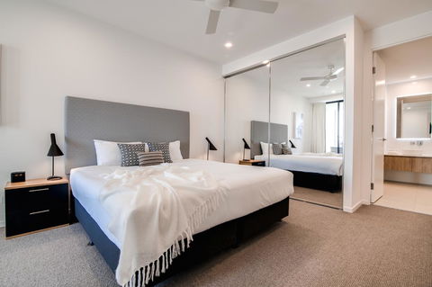 Iconic Kirra Beach Resort - Gold Coast 4U 1