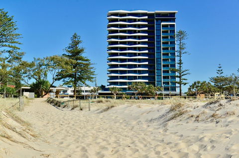 Iconic Kirra Beach Resort - Gold Coast 4U 7