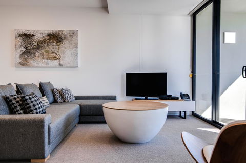 Iconic Kirra Beach Resort - Gold Coast 4U 3