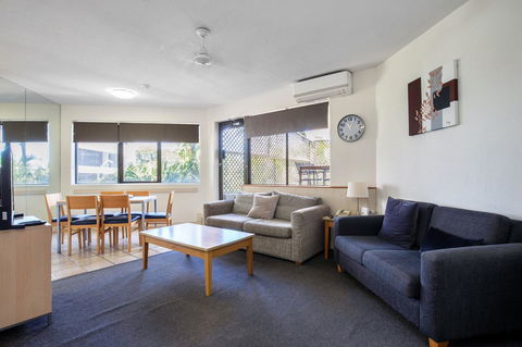 Tiki Hotel Apartments Surfers Paradise - Accommodation Gold Coast 3