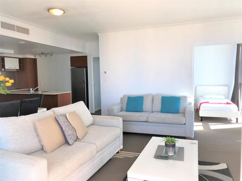 Beach Stay - Ocean & Riverview Resort Chevron Renaissance Central Surfers Paradise - Accommodation Gold Coast 19
