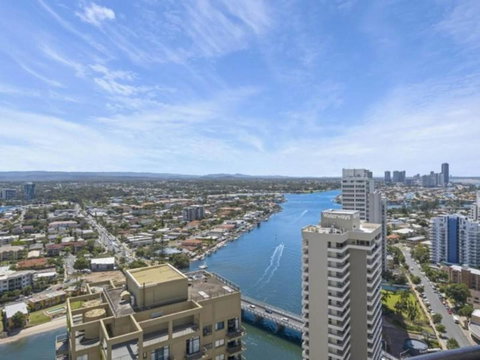 Beach Stay - Ocean & Riverview Resort Chevron Renaissance Central Surfers Paradise - Accommodation Gold Coast 15