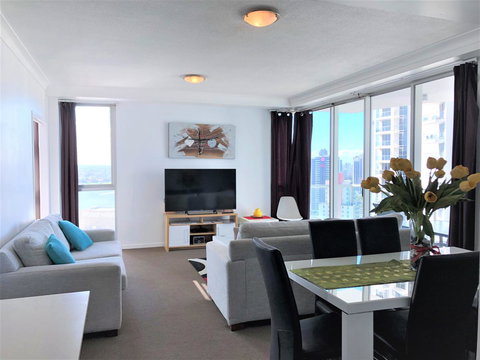 Beach Stay - Ocean & Riverview Resort Chevron Renaissance Central Surfers Paradise - Accommodation Gold Coast 17