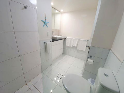 Broadbeach Holiday Apartments - Accommodation Gold Coast 8