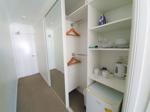 Broadbeach Holiday Apartments - Accommodation Gold Coast 18