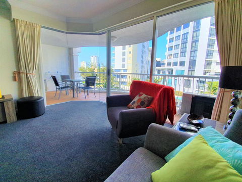 Broadbeach Holiday Apartments - Accommodation Gold Coast 3