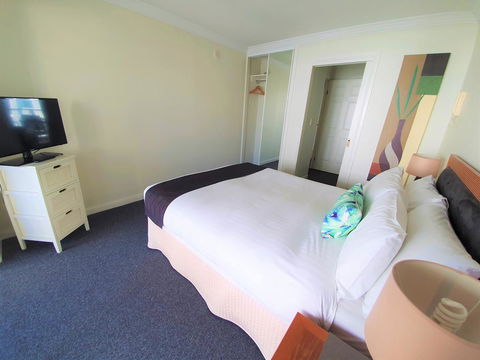 Broadbeach Holiday Apartments - Accommodation Gold Coast 27
