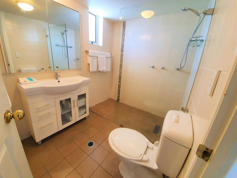 Broadbeach Holiday Apartments - Accommodation Gold Coast 21