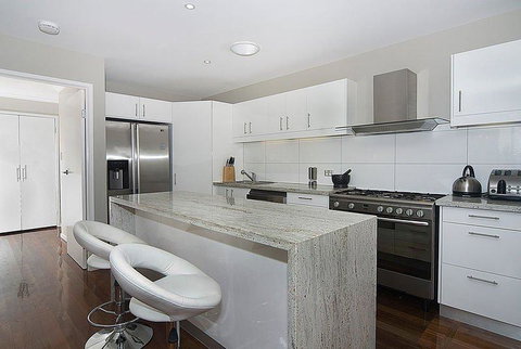 Beach House On Tradewinds Avenue - 1 Gold Coast 4