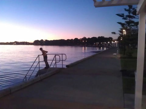 Proximity Waterfront Apartments - Accommodation Gold Coast 40