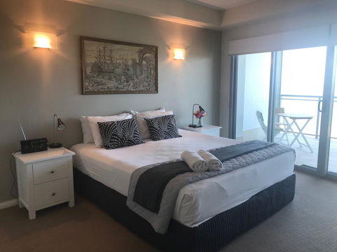Proximity Waterfront Apartments - Accommodation Gold Coast 9