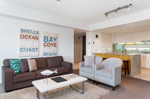 Proximity Waterfront Apartments - Accommodation Gold Coast 32