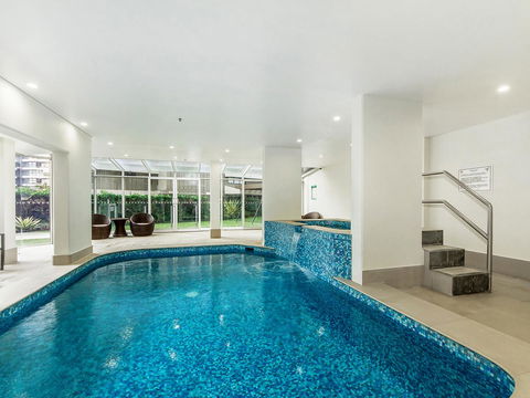 Sunbird Beach Resort Main Beach - 1 Gold Coast 42