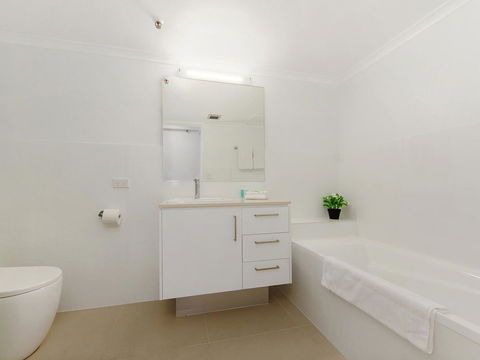 Sunbird Beach Resort Main Beach - 1 Gold Coast 31